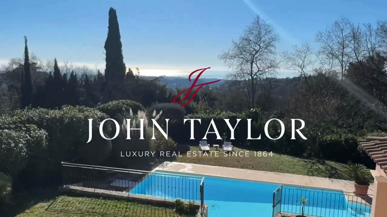 Villa llave en mano con vistas al mar y piscina