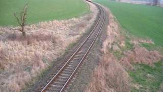 preview picture of video 'Paraglider over train and track - padaky na koleje...'