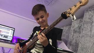Video thumbnail for AronTheBassist (8yrs) playing Smokie Norful - I Will Bless The Lord by Aron