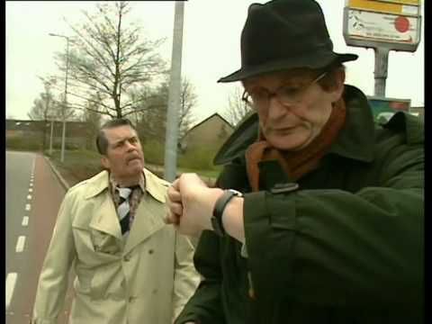 Van Kooten en De Bie - Vieze Man klimt in de paal (HQ)