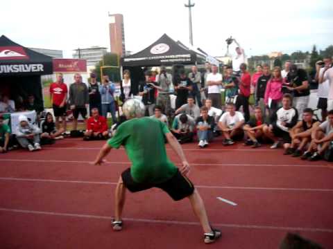 Skóra vs. Szymo - FINAL / World Freestyle Football Championship 2011