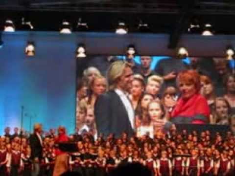 Alida Gundlach spricht mit Eric Whitacre Schleswig Holstein Musik Festival