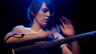 2/14 Kaki King - Bone Chaos In The Castle (HD)