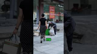 Download lagu padahal ia lagi membutuhkan uang #drama #dramachina #filmpendek #short mp3