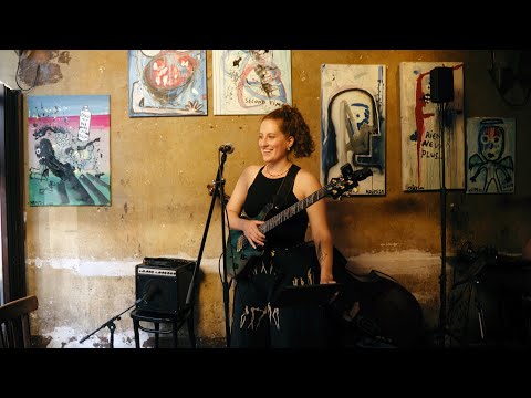 FRANI - Against The Odds (Live at Café Storch)