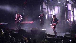 2009.12.15 Shinedown - Heroes (Live in Rockford, IL)