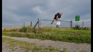 37 Kilometer Extrem-Wandern: Deiche, Schafe und… das Sonnensystem?