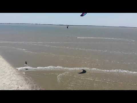 Kitesurfing in Panama! Sand bar session in Punta Chame