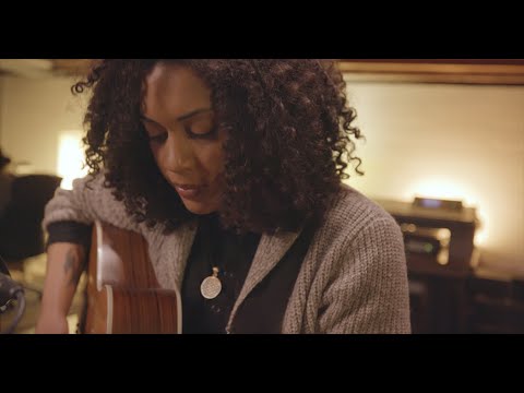 Whitney Mongé - Born Without Wings (Official Live Session)