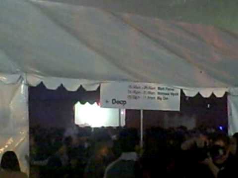 Giant Maximus New Year's Eve 2009 in Downtown Los Angeles, 12.31.08-1.1.09: Outside & Foggy; Benni Benassi, Dirty South, Moby