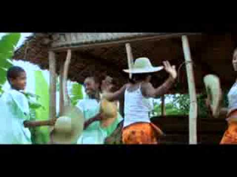 ZEZE MAHANORO - lalagnamagnantsimo .flv