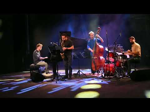 Alessandro Lanzoni Trio feat. Francesco Cafiso    03.11.2023