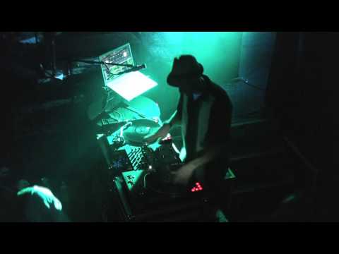 Chris Karns (fka DJ Vajra) - I Live For The Funk: A Live Mix