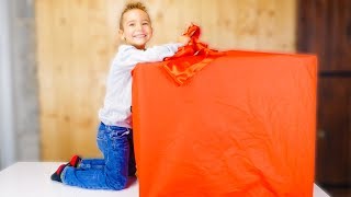 SWAN OUVRE SON DERNIER CADEAU SURPRISE D&#39;ANNIVERSAIRE ! 🎁