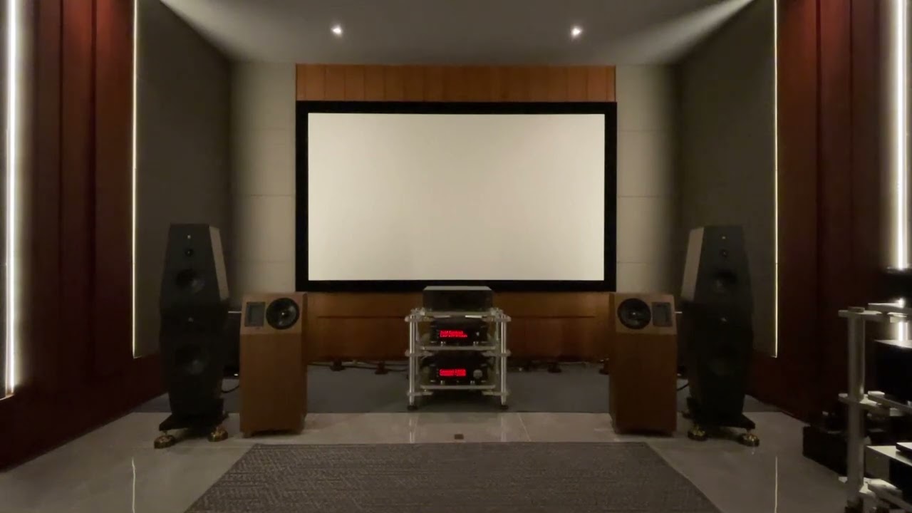 Self Control - Laura Banigan (Rosso Fiorentino Volterra/Aavik)