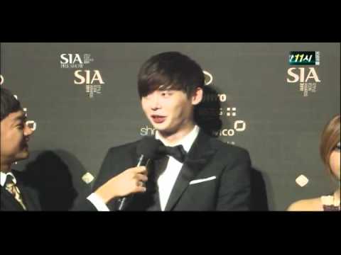 111103 Style Icon Awards    Lee Jong Suk red carpet