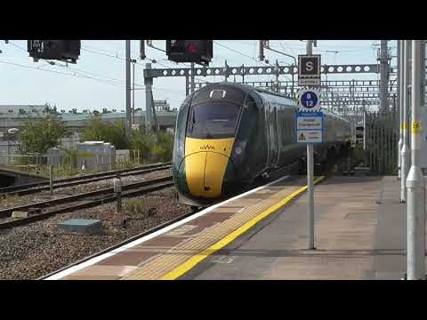 Trains at Swindon Wilts & Didcot Parkway 21/09/21