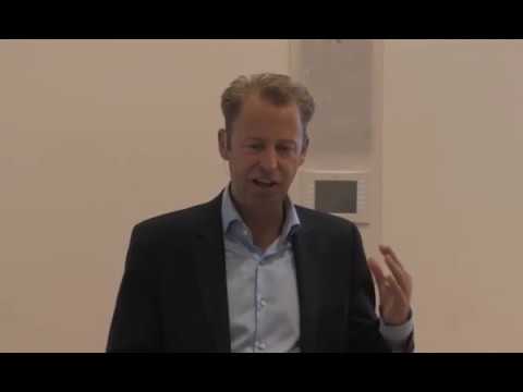 Rückenschmerzen, wie im Bad zu behandeln Das tut weh, die linken Unterbauch und die Hände in den Rücken