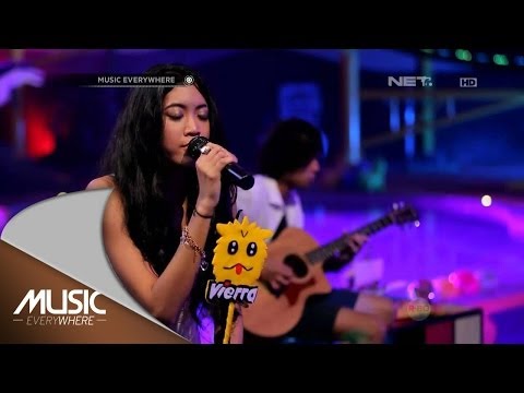 download lagu mp3 mp4 Music Everywhere, download lagu Music Everywhere gratis, unduh video klip Music Everywhere