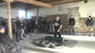 preview picture of video 'Atlasstenen 2013 En strongman/strongwoman tävling Stockpress 90kg Herrklass'