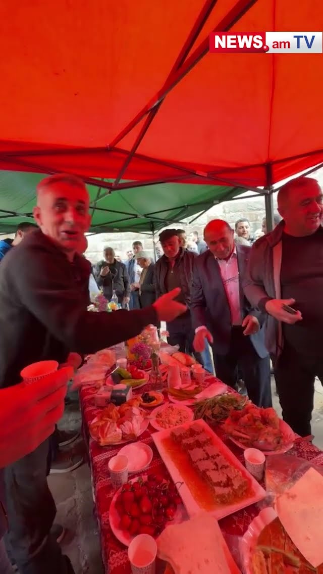 Փաշինյանը խաշլաման կերավ, գաթան էլ հետը տարավ