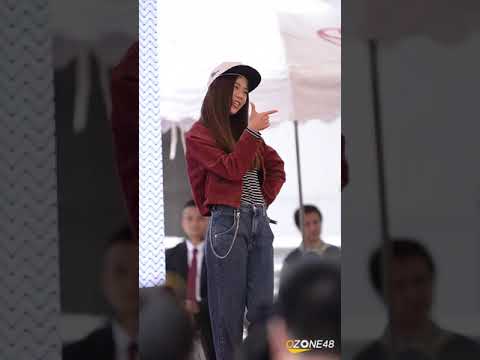 Focus Pun BNK48 [Mini Fancam] - Up To You @Toyota 120562
