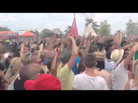 MARCO CAROLA playing "Wade, Artslaves - Promiscuous" @ Love Family Park 2014