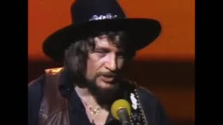 WAYLON JENNINGS - CLYDE (Music video with official RCA master audio)