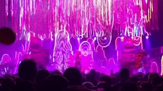 The Flaming Lips - Evil Is But A Shadow (Live Miley Cyrus cover)
