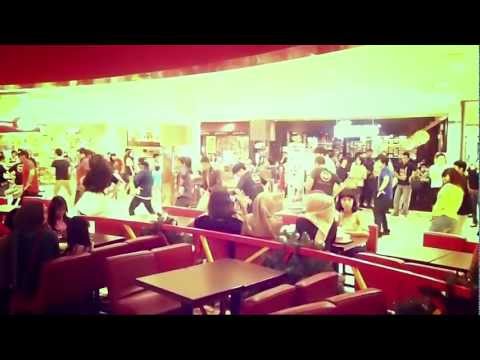 Gangnamstyle Flashmob @Fatburger Senayan City ( Indonesia )