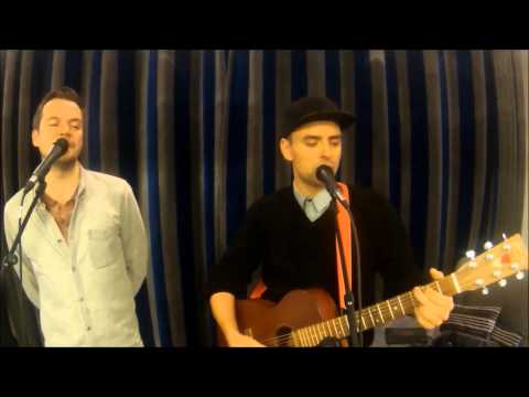 De Eneste To - Skrig Det Til Træerne LIVE på Radio 100