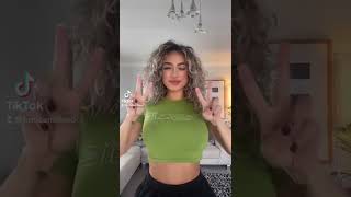 She Remove Her Bra For Showing Her Big Boobs shorts tiktok Mp4 3GP & Mp3