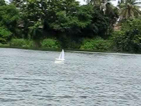 RT65R Armageddon Race Trimaran - One Float