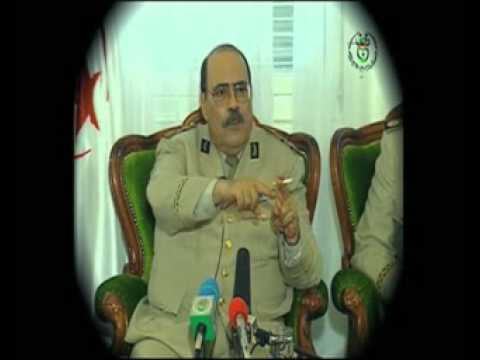 2/4Le grand jeu Selon le général Mohamed Lamari, larmée est neutre(mais oui biensur!)