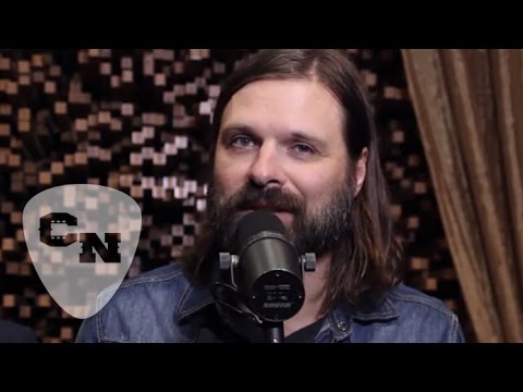 Mac Powell Performs "Red Boots" | Country Now