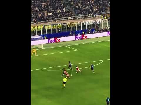 Gabriel Martinelli with an INSANE pass to set up Viktor Gyokeres in the Arsenal win over Inter 🤩