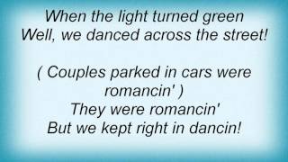17446 Perry Como - Dancin' Lyrics