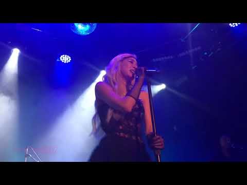 Tiffany Young - The Flower (NYC 190306)