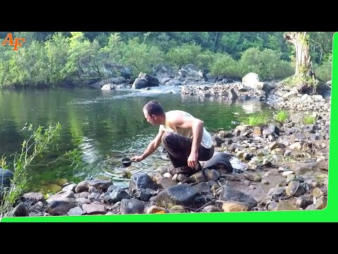 Solo overnight Jungle hike, fishing & camping with minimal gear EP.514