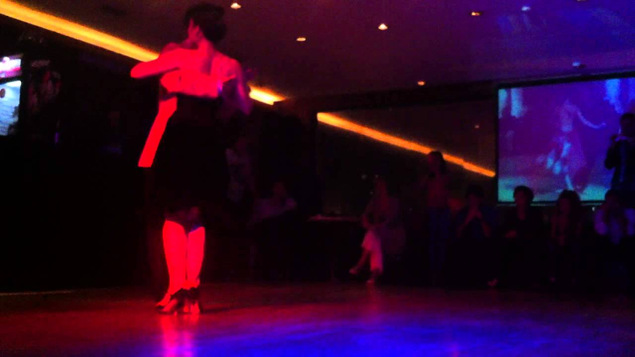 Después De Quererla Tanto - Inés Muzzopappa y Dante Sánchez en El Yeite Tango Club