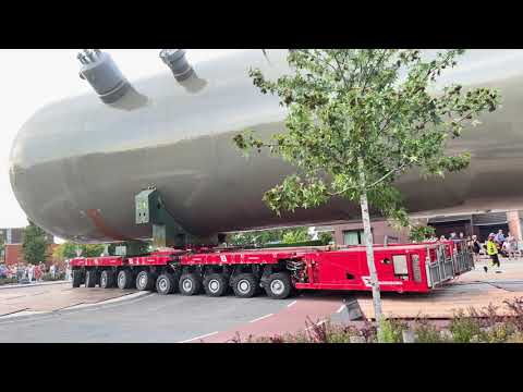 Wagenborg transport opslagtank Chemelot bij Rotonde Heirstraat   Mauritslaan in Urmond (Limburg)