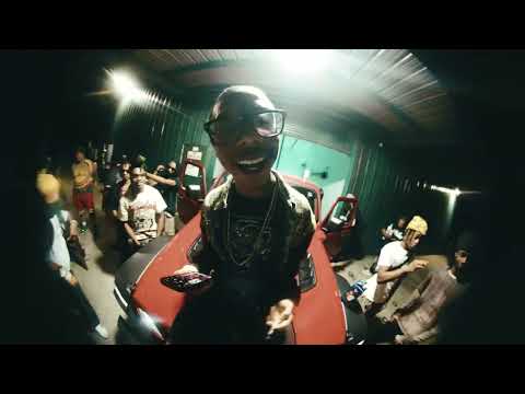 Benzeli - On it. Feat Julian Ramiro (official music video)