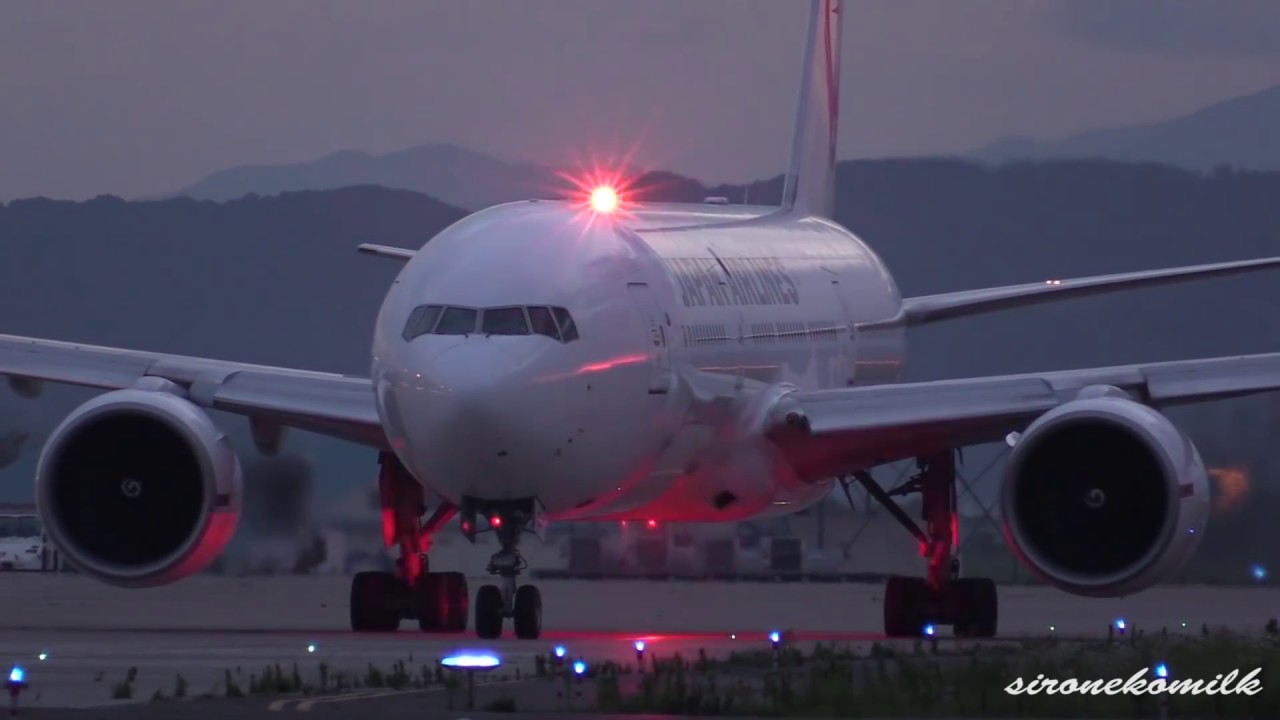 Видеокамера Canon XA25