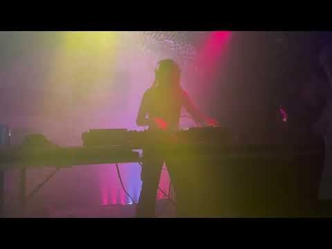 DJ Güldide