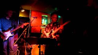 Blue-Voodoo blues band, 'Ramblin' on my mind' (Robert Johnson)