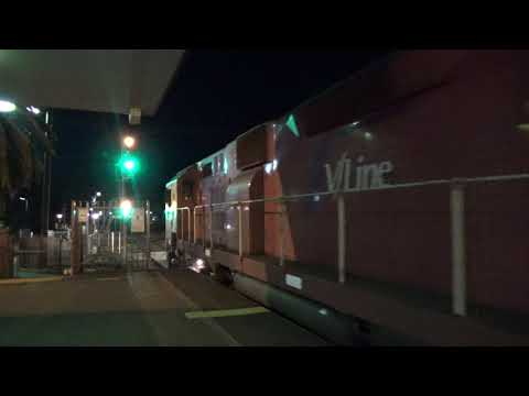 V/Line N462 “City Of Shepparton", VN19, PH452 Departing South Geelong Station