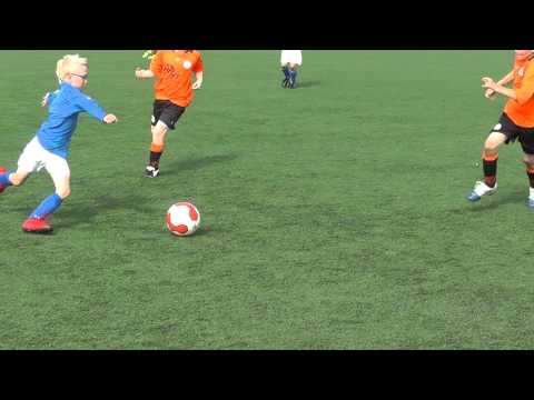 10 sep 2011 VV De Meern E6 - Kampong E5 3-1 com  mooie redding Sven