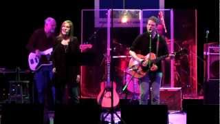 eTown webisode 65 - Teddy Thompson performs "Looking For A Girl"