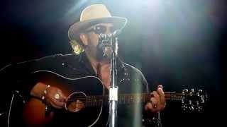 Hank Williams, Jr. - Dinosaur → There&#39;s a Tear in My Beer (Houston 05.17.14) HD