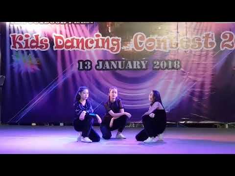 @The outdoor plaza dancing contest 2018